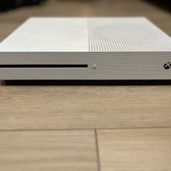 Xbox One S