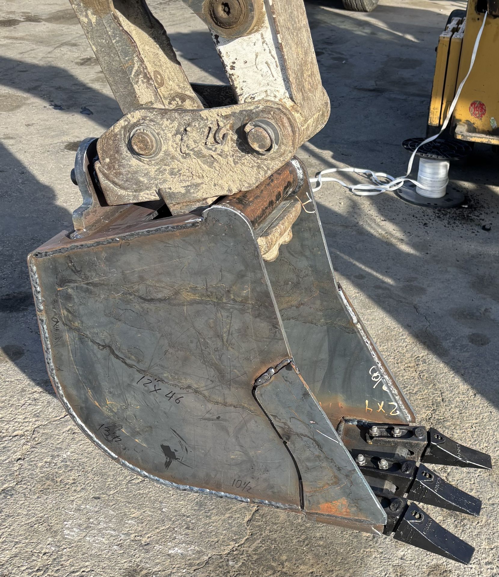 12” Bucket Mini Excavator High Capacity
