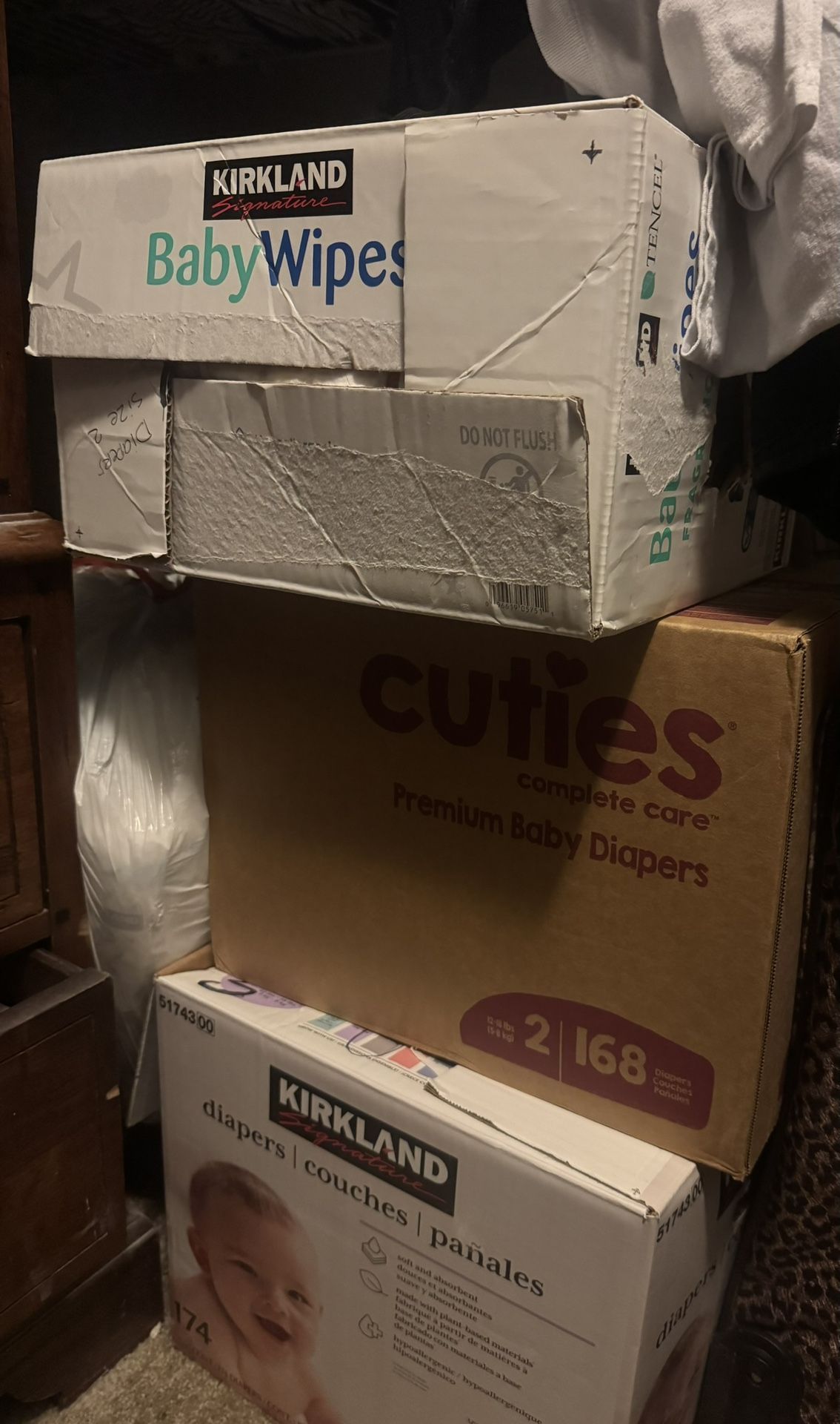 Huggies/cuties+more-Size 2 Diapers (400 Count) 