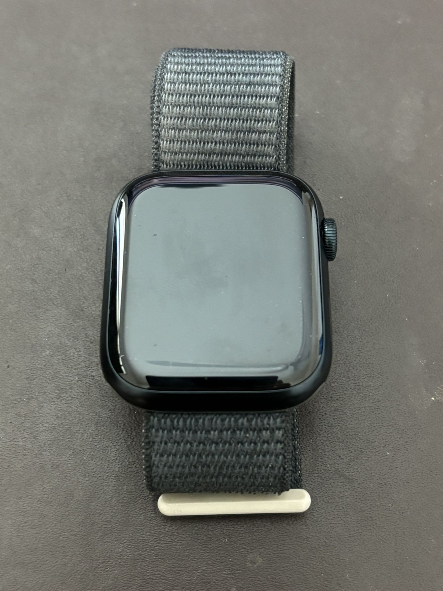 Apple Watch Series 9 (GPS) 45mm - Midnight - Sport Loop with Blood Oxygen
