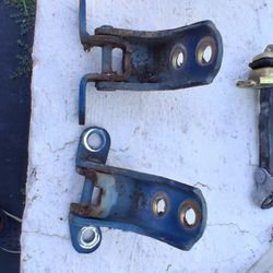 02to 05 Honda Si Hstch Ep3 Drivers Door Hindges$50