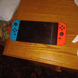 NINTENDO SWITCH OLED 