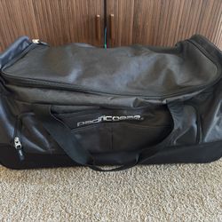 Pacific Gear Duffel Bag with Rolling Wheels