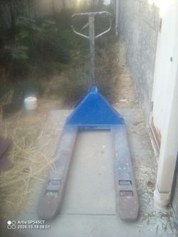 Pallet jack