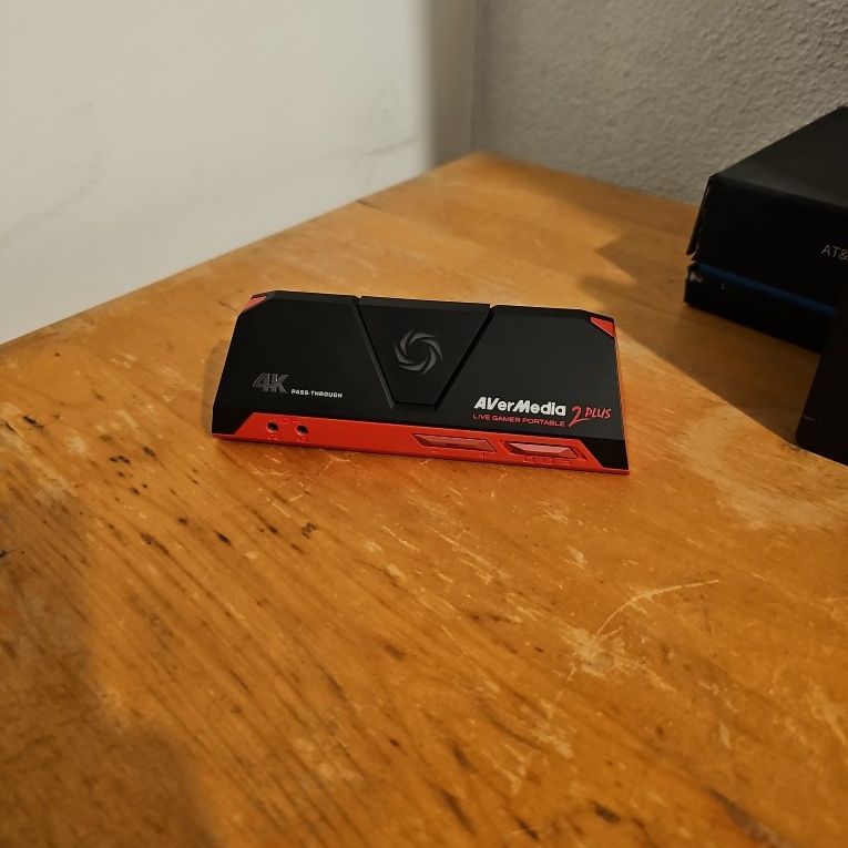 AVerMedia 2 PLUS (Live Gaming Portable) for Sale in Bakersfield