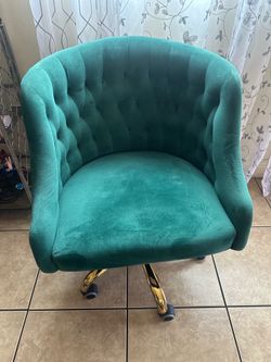 Green & golden chair