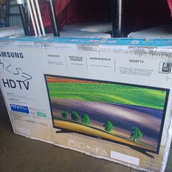 Labor Day Weekend Special Offer!!! M4500 SERIES HDTV Samsung 32 Inches Screen