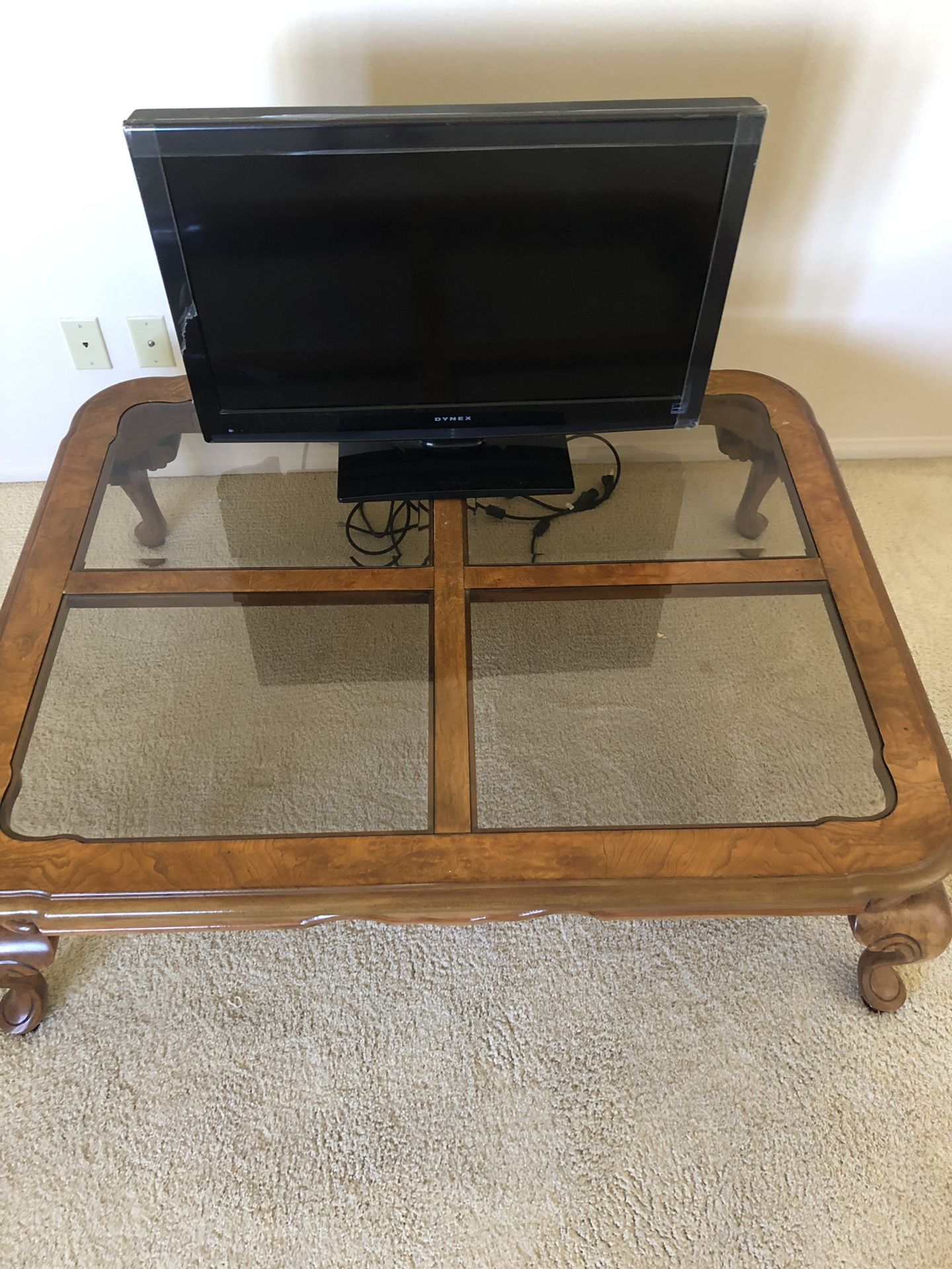 Tv and coffee table for sale