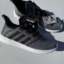 Adidas Women Cloud Foam Sz 8