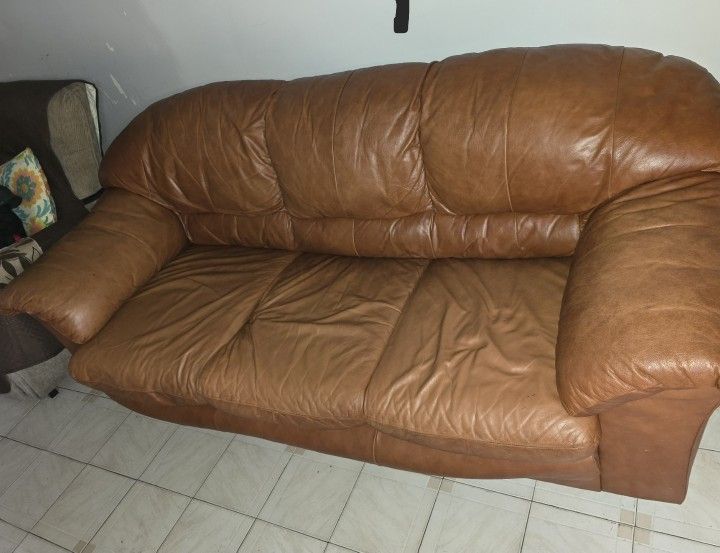 Sofa& Bed Free
