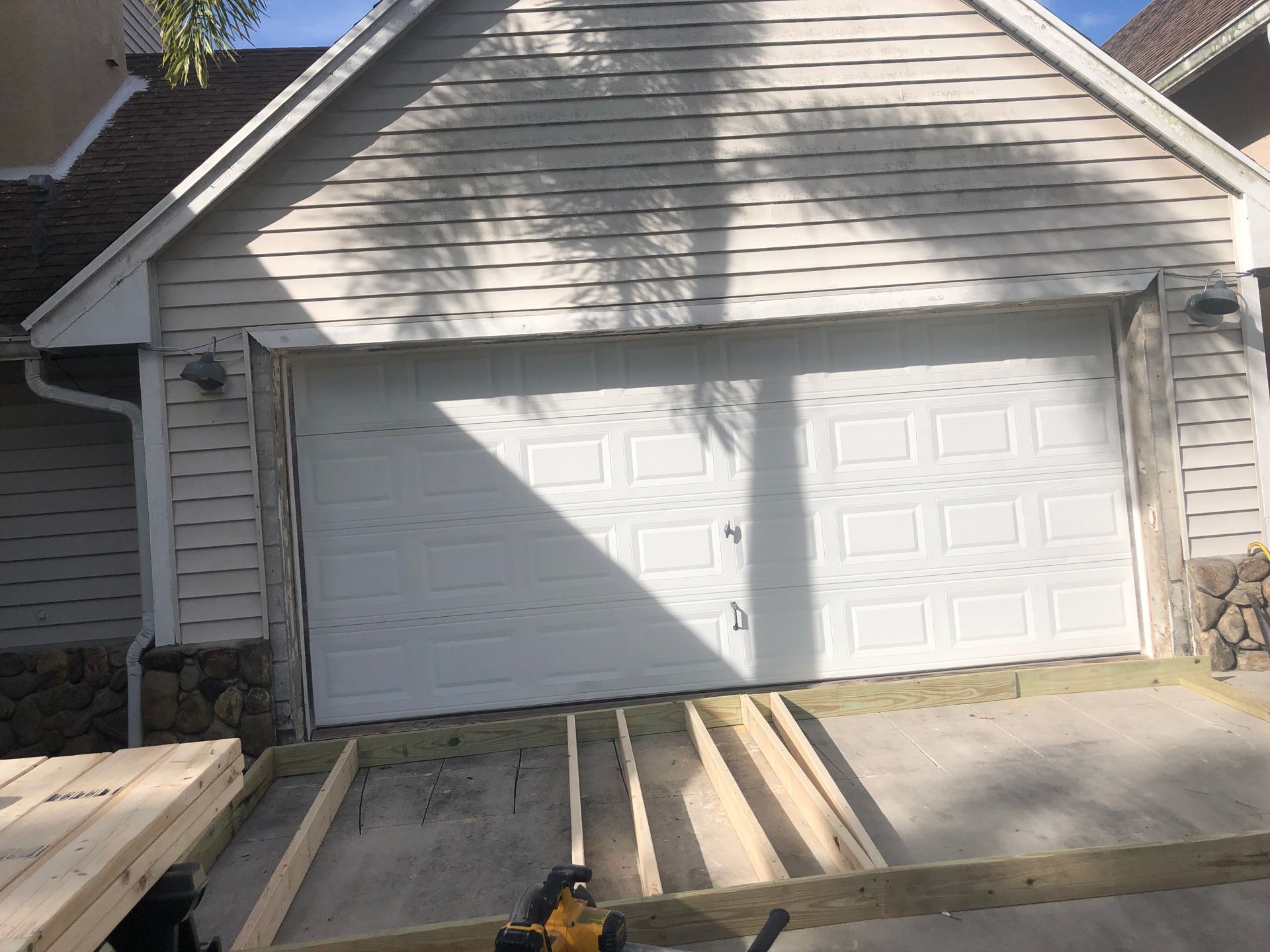 White garage door 7X16 foot no dents $450 OBO.