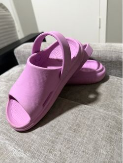 Girl shoes size 11