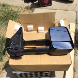 2014 Chevy Silverado Extendable Mirrors