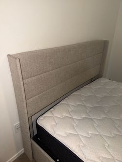 Queen size headboard & mattress