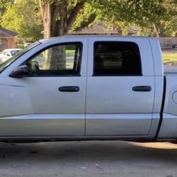 2005 Dodge Dakota