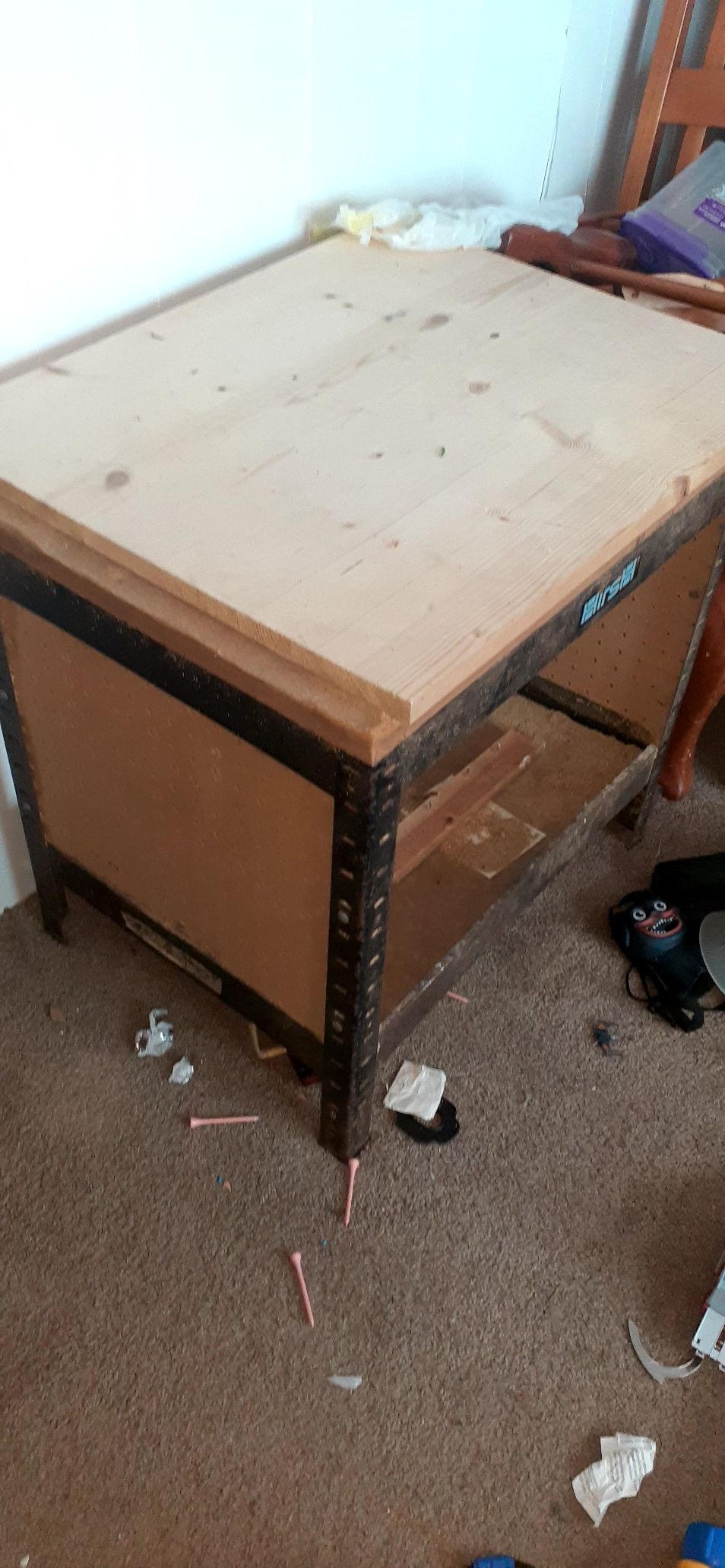 Hirsch metal and Wood table