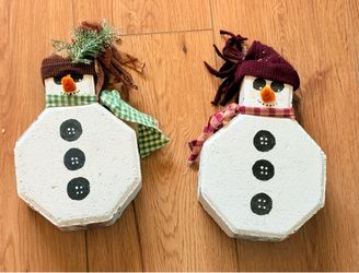 Christmas in July! Pair of octagon–dot square pavers decorated a snowman!