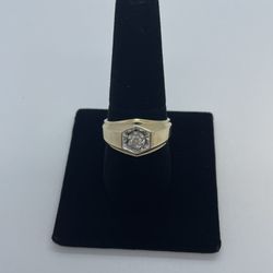 Gold Diamond Ring 10K 