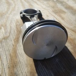 Big block Chevy 454 0.030 forged pistons . *W*a*n*t*e*d*
