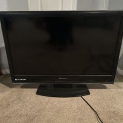 Emerson 32" Flat Screen HDTV Model LC320EM1F