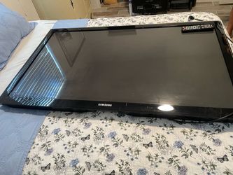 60 inch Samsung TV