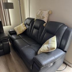 NICE 3 Peace, Leather Couch