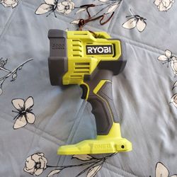 3000 Lumens Ryobi Flashlight