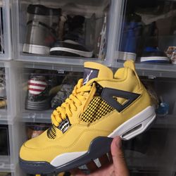 Jordan 4