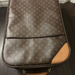 Louis Vuitton Luggage 