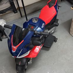 Kids battery operated motorcycle