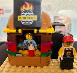 LEGO City Burger Van / Truck (60404) - 100% Complete Like New with Box!