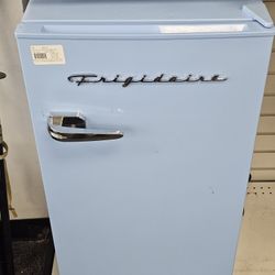 Frigidaire Refrigerator. ASK FOR RYAN. #4(contact info removed)784-01