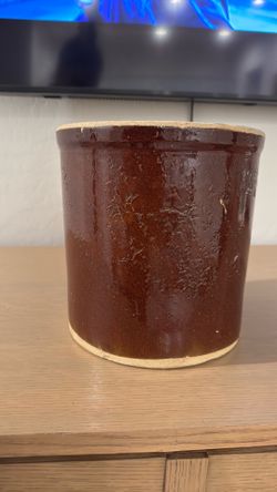 Crock vase