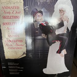 Skeleton Married  Couple Yard Decor Brand New Never Opened 