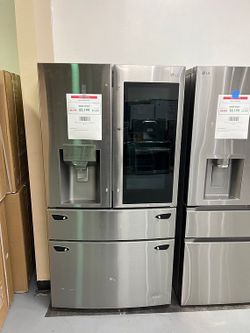 LG 30cu ft French Door Refrigerator with InstaView