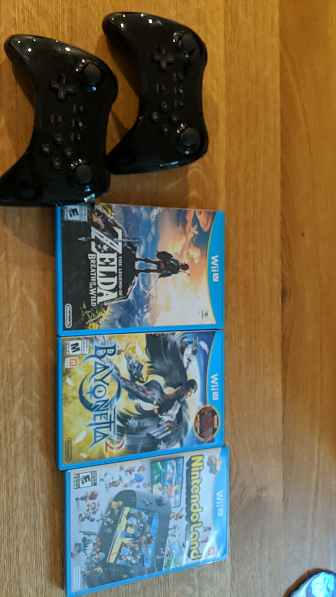Wii U Controllers and some of the best Wii U games