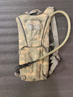Camelback water hydration system