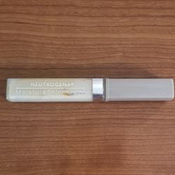 *Neutrogena* Moisture Shine Lip Gloss (Tickled) 07
