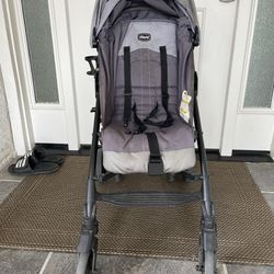 Chicco Liteway Lightweight Stroller- Perfect Compact Stroller! 