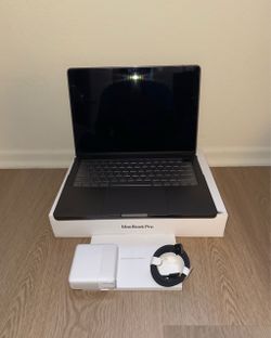 Apple MacBook Pro with Accessories Included
