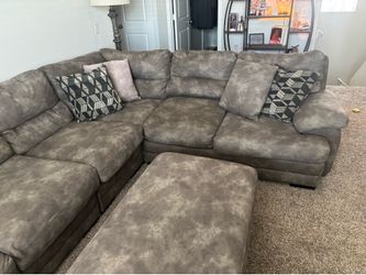 Couch-Sectional
