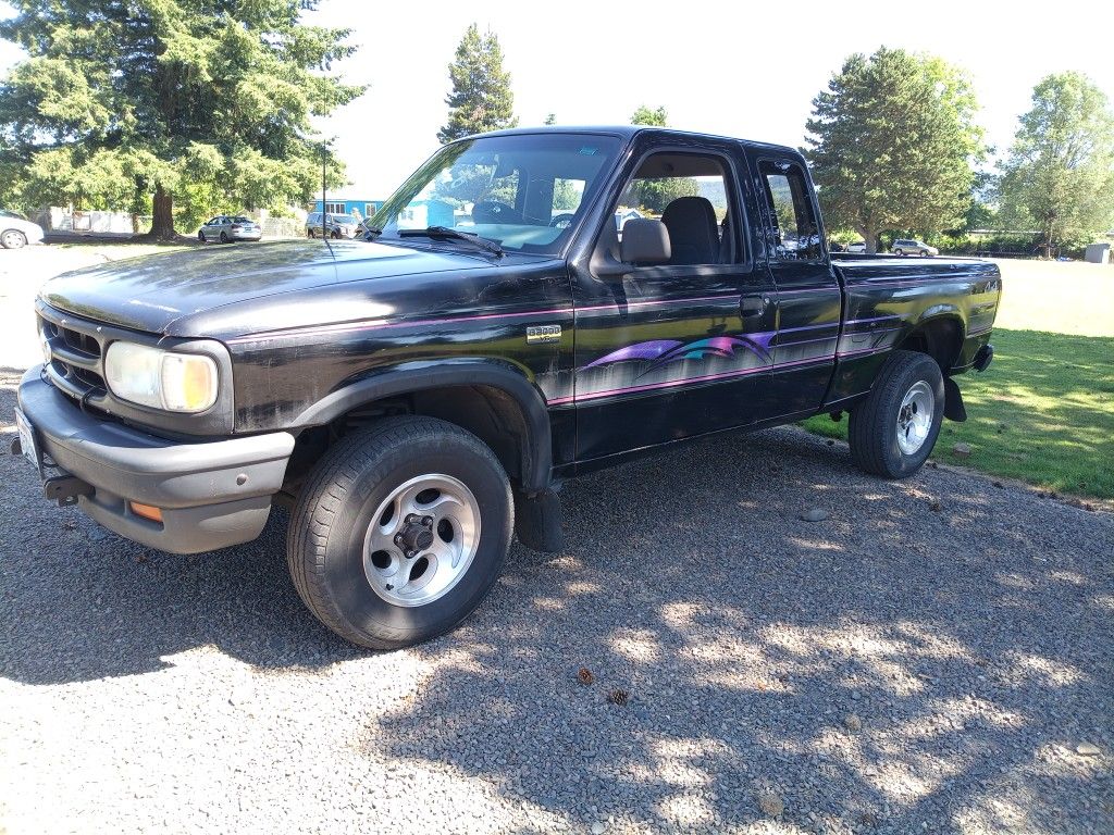 Mazda B3000