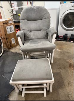 Glider Rocking Chair with Ottoman