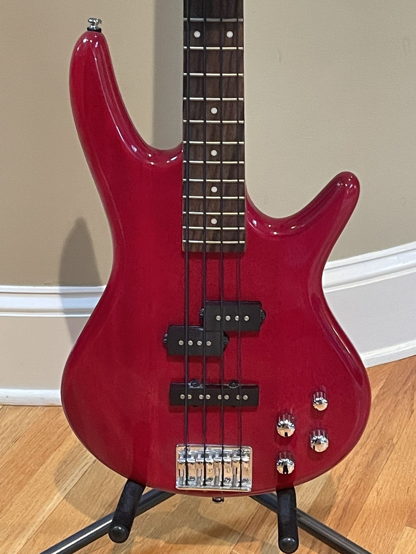 Nice! Ibanez Soundgear 4 String Bass