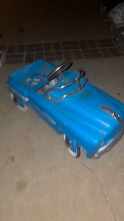 Vintage Blue boss pedal car