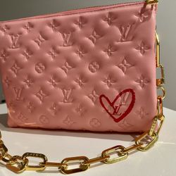 Louis Vuitton Coussin 