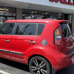 2011 KIA Soul Sport + 2012 MINI Cooper Hardtop 2dr Cpe