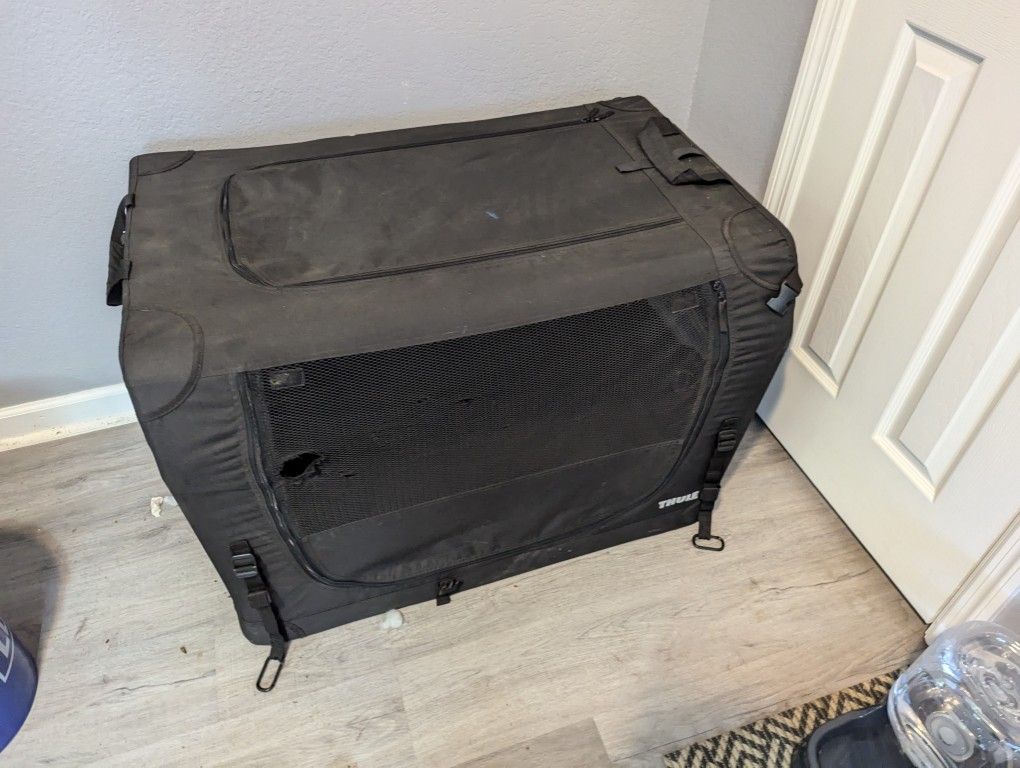 Thule SUV Pet Kennel 
