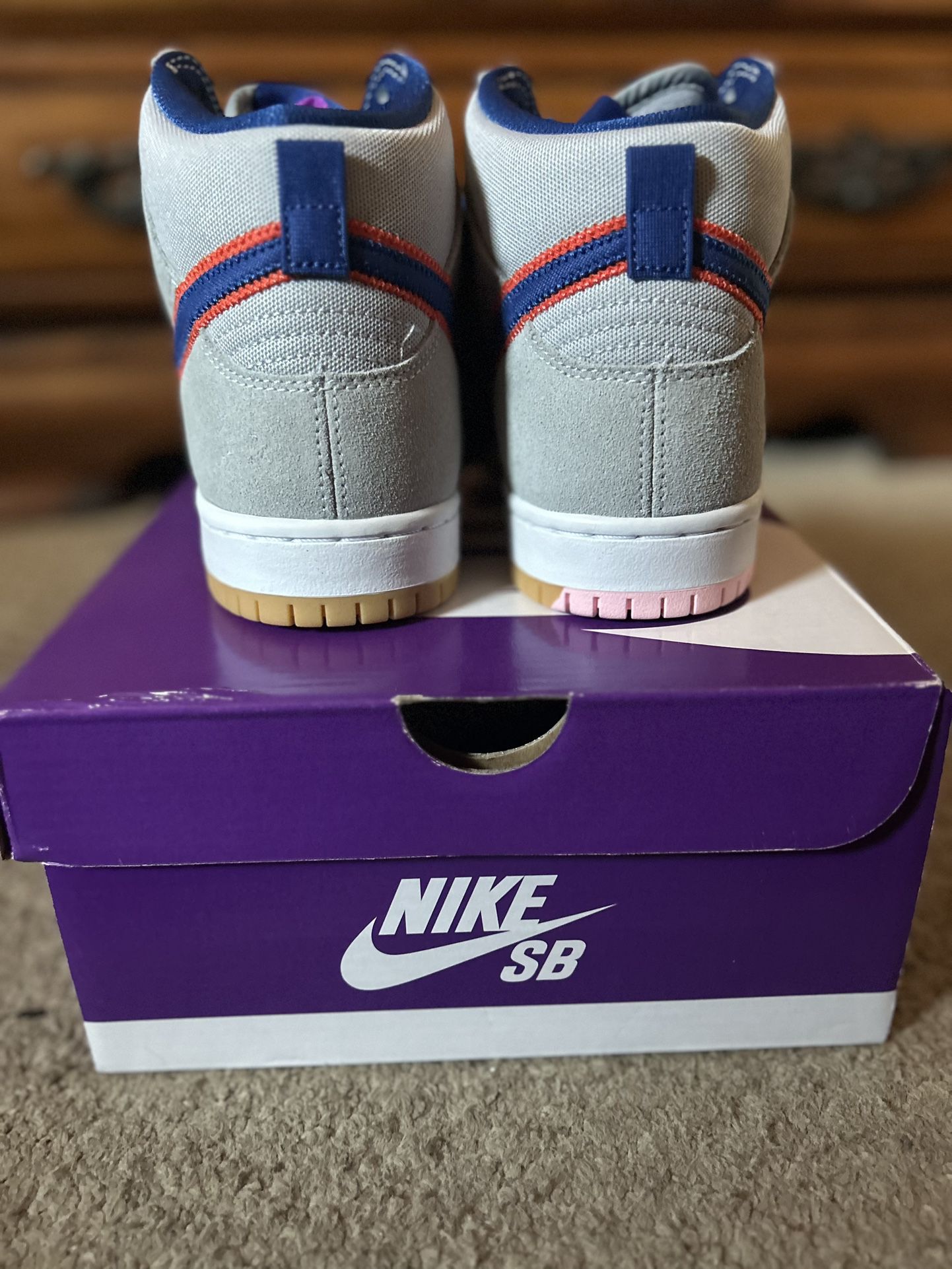 SNY on X: These Mets themed Nike SB Dunk Highs 🔥 (via