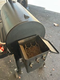 Traeger smoker